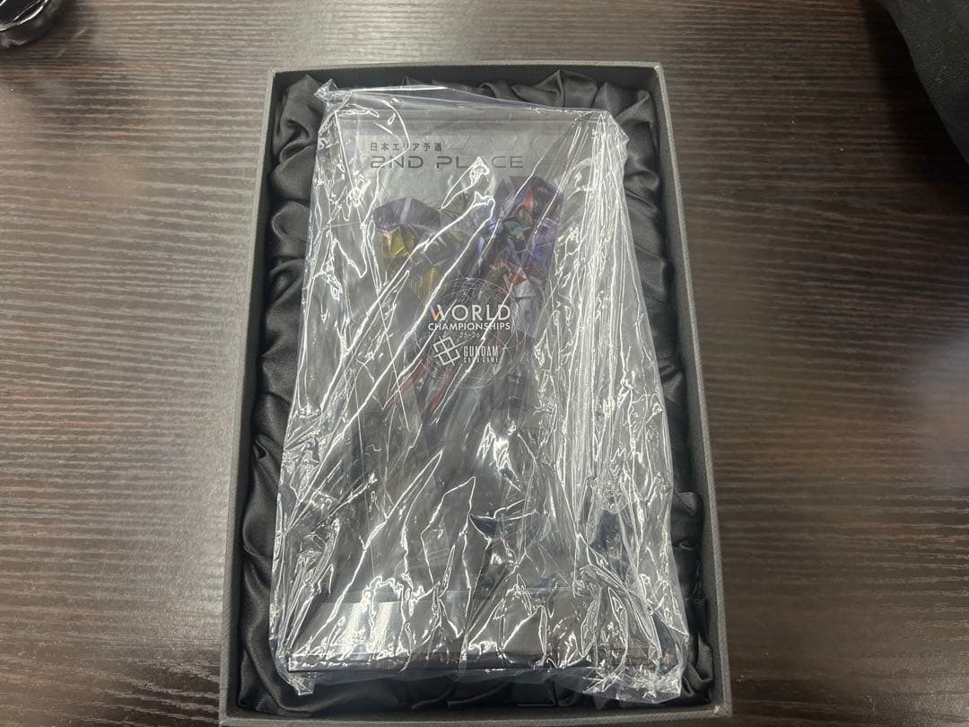 ガンダムカード　エリア予選　記念品　トロフィー