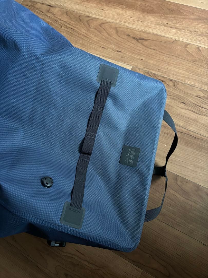 ブロンプトン フロントバッグ ロールトップ 25L ネイビー