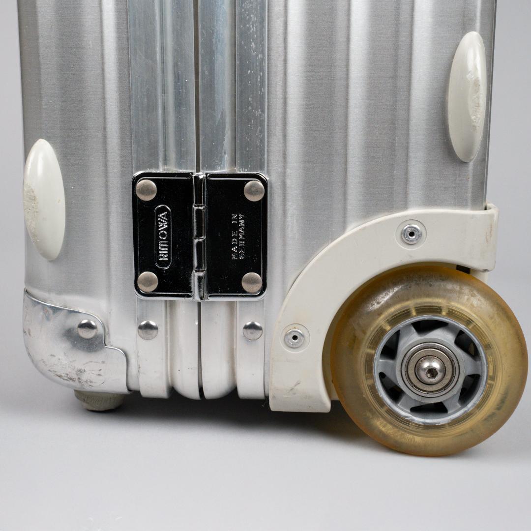 た*5様 RIMOWA リモワ クラシックフライト 35L 976.52 2輪