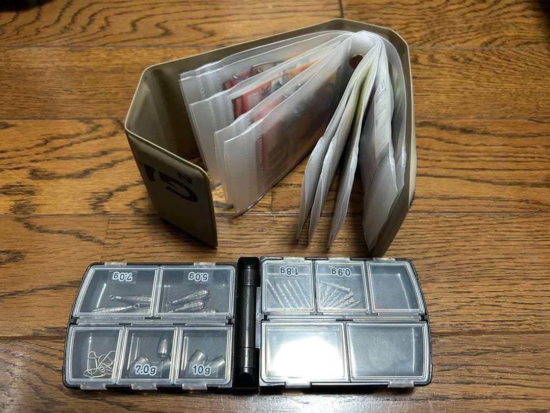 バス釣り引退セット約6万円相当　ワーム30点　ルアー28点　フック、シンカーなど