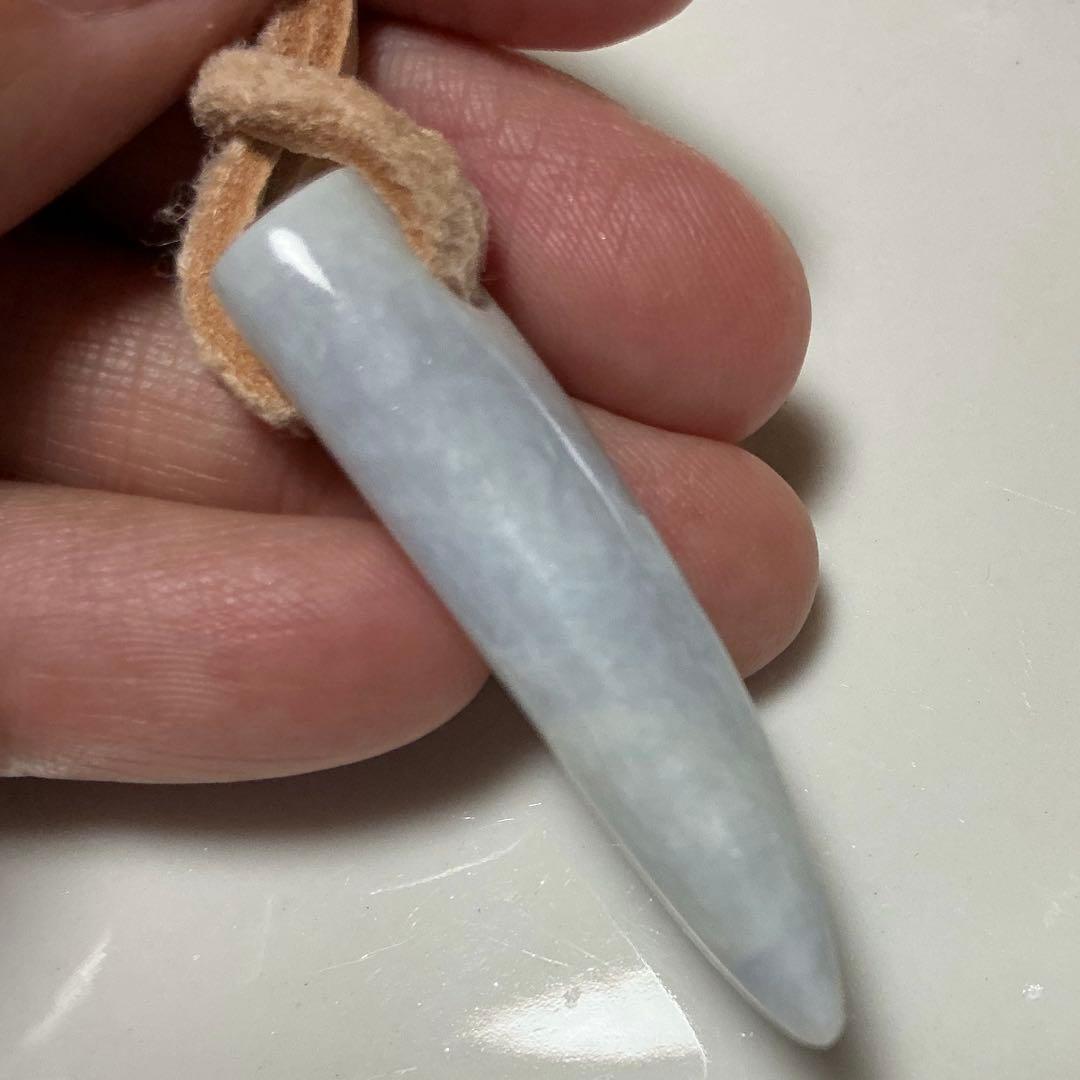 糸魚川翡翠　ラベンダー　ネックレストップ