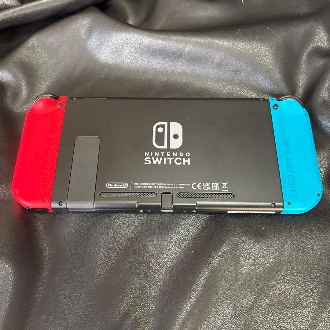 【美品、ブルーライトカットフィルム付‼️】Nintendo Switch本体