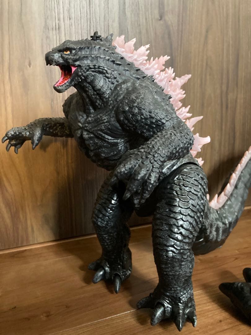 ゴジラ ラジコン 海外トイ ゴジラVSコング 新たなる帝国