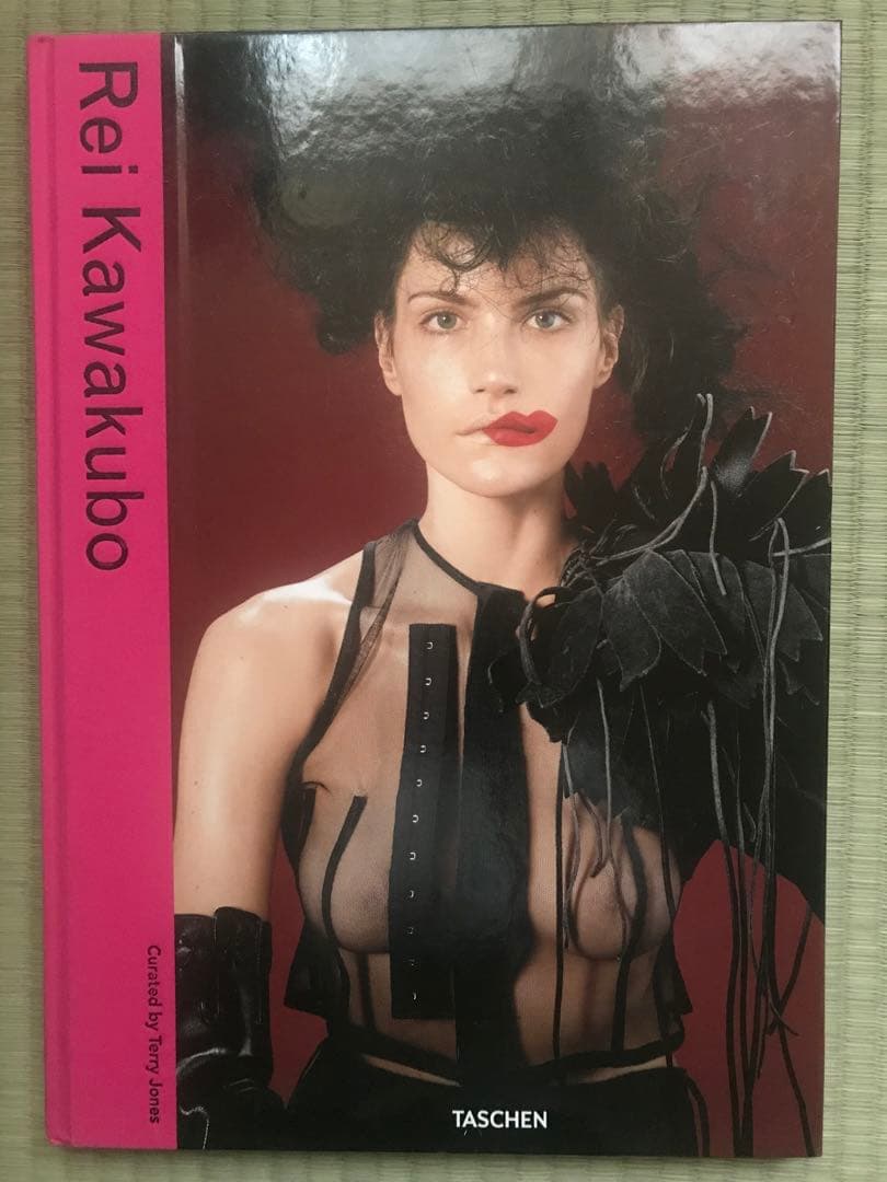 コムデギャルソン写真集『Rei Kawakubo』’13年刊大型本ハードカバー