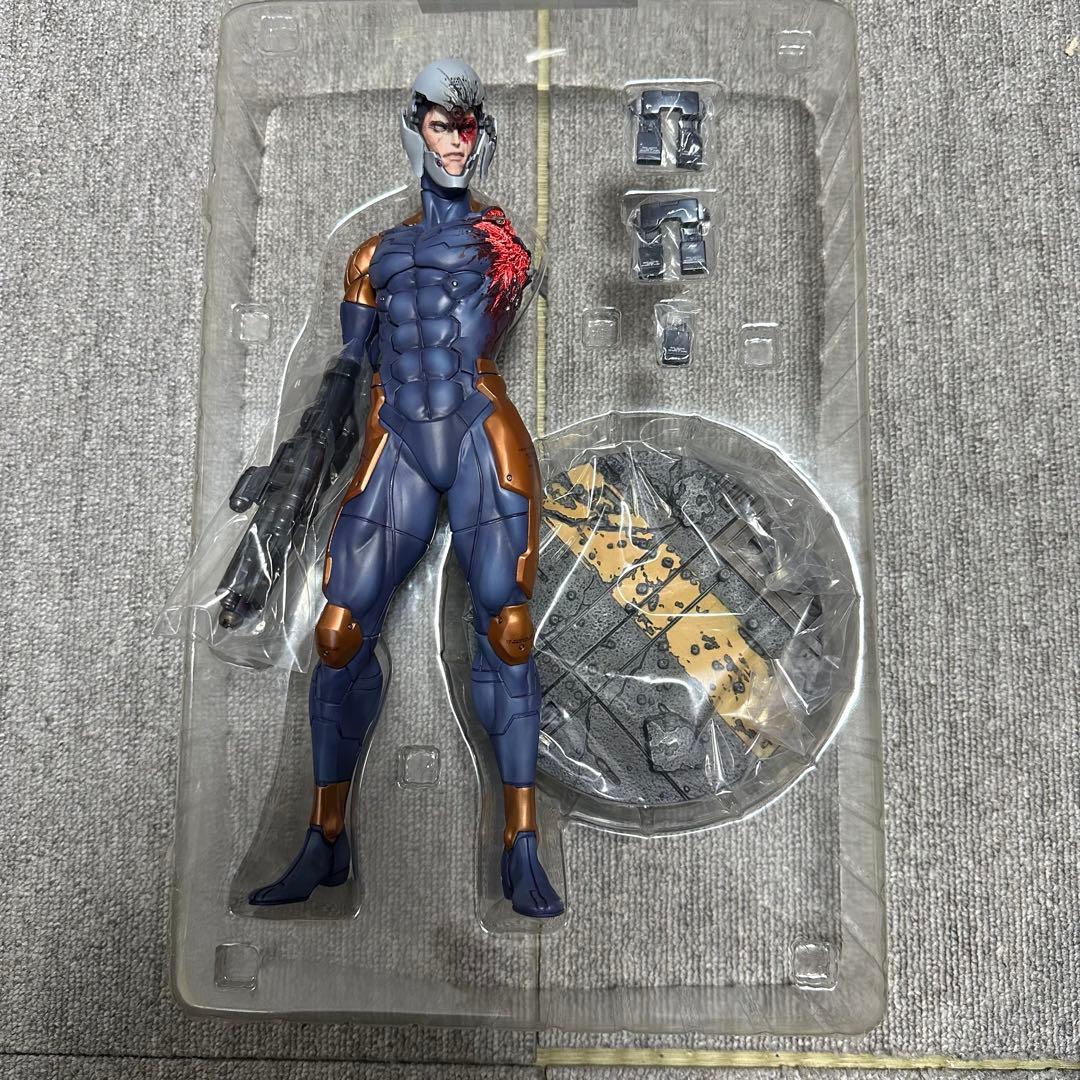 Gecco サイボーグ忍者 バトルダメージ版 + Tubbz