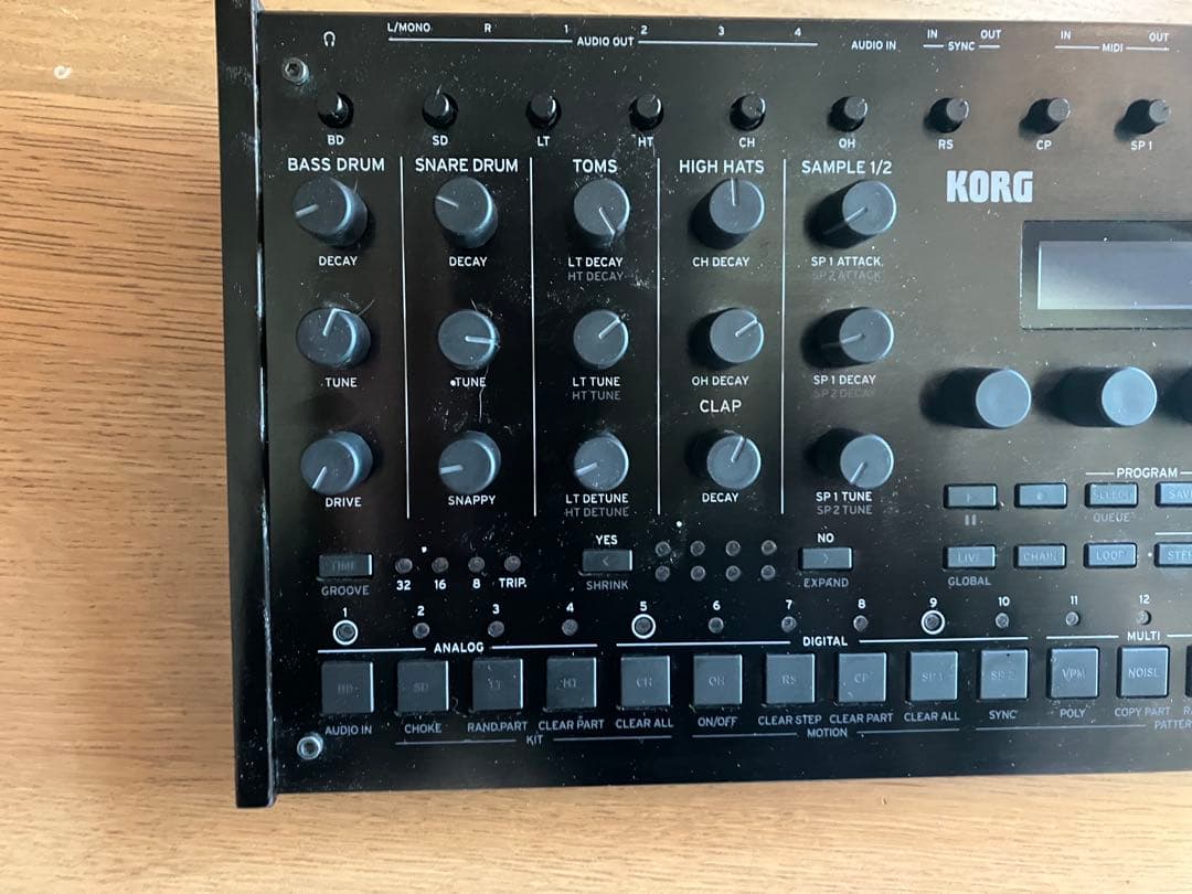 KORG drumlogue ドラムマシン　アナログ