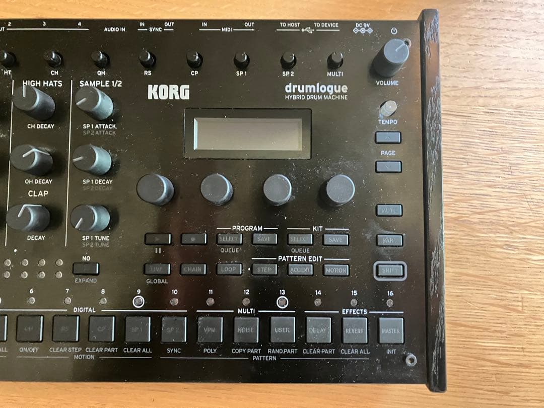 KORG drumlogue ドラムマシン　アナログ