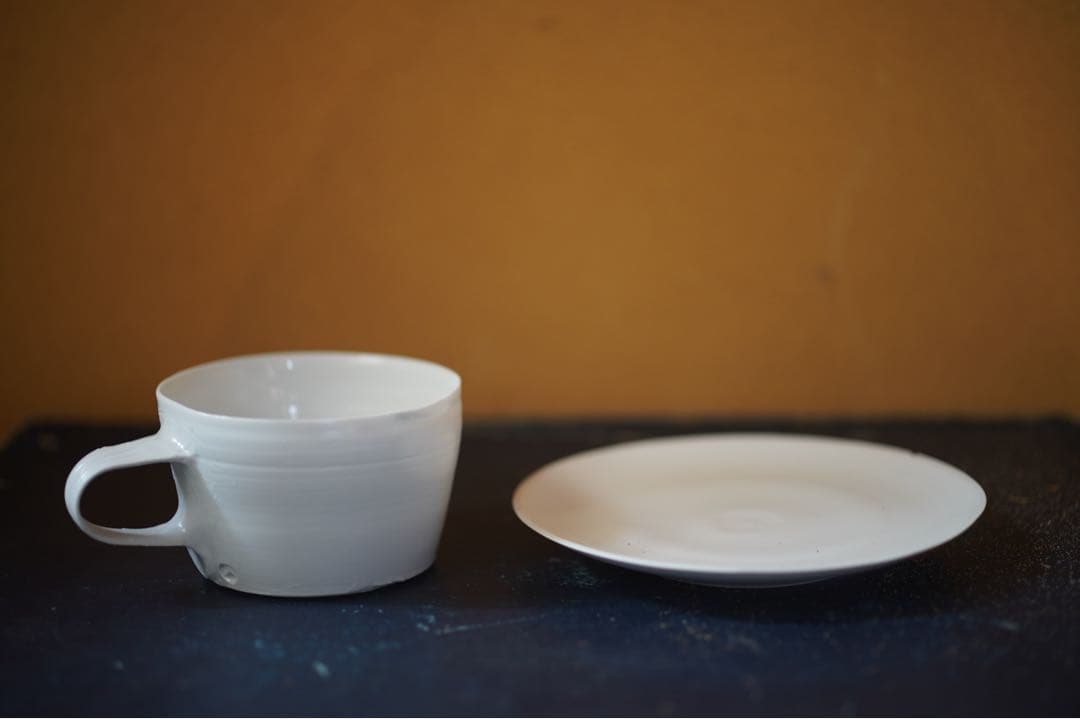 黒田泰蔵　白磁　カップとソーサー