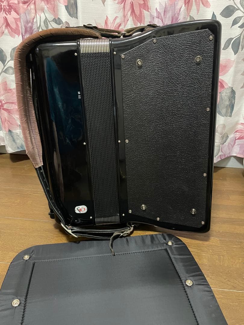 GIULIETTI アコーディオン ブラック　M52