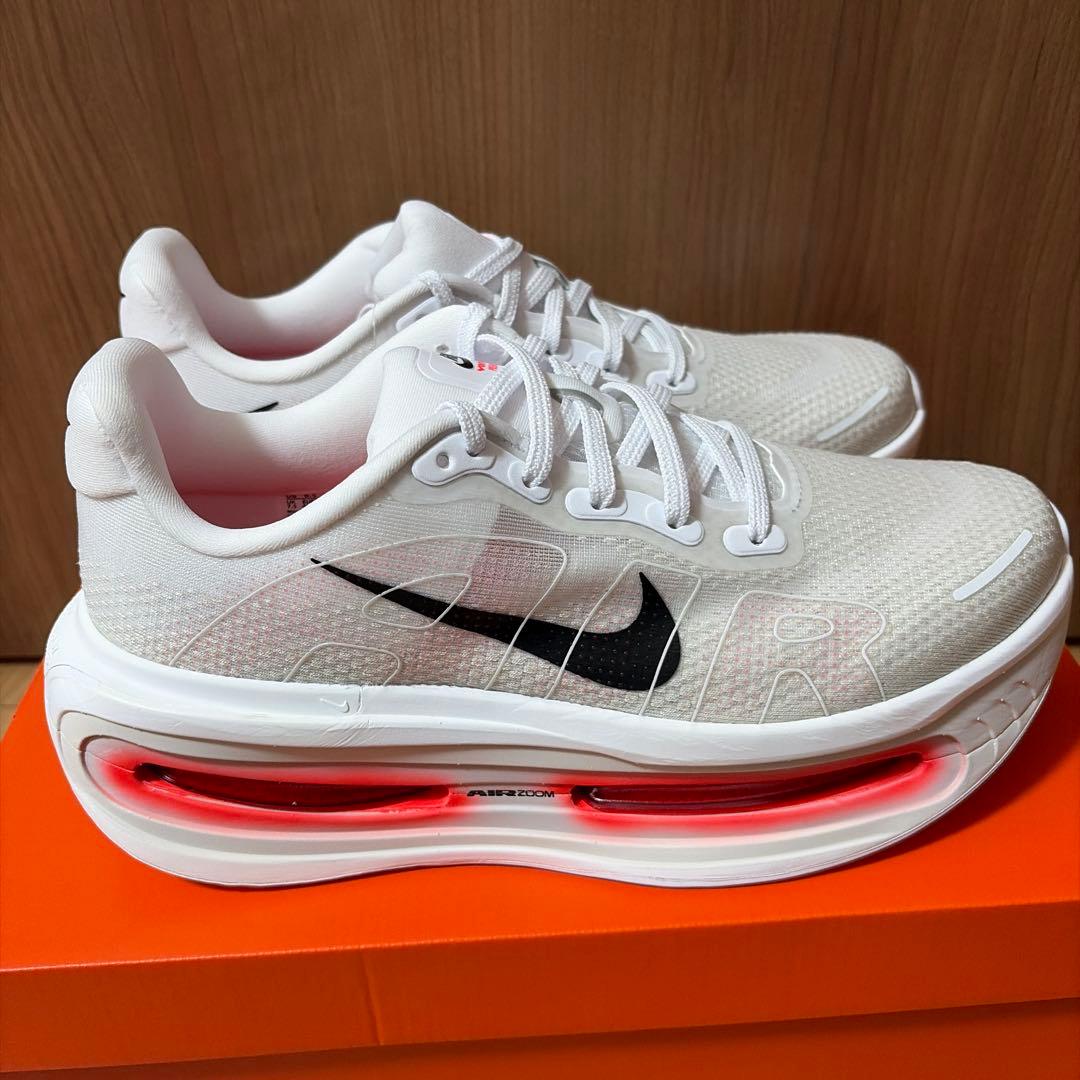 ナイキ ボメロプレミアム　NIKE ボメロプレミアム VOMERO 26.5