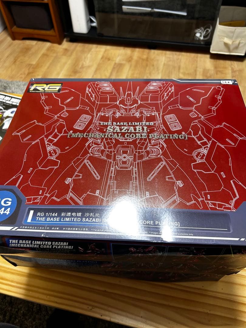 RG 1/144 サザビー　メカニカルコアメッキ　海外プラモデル