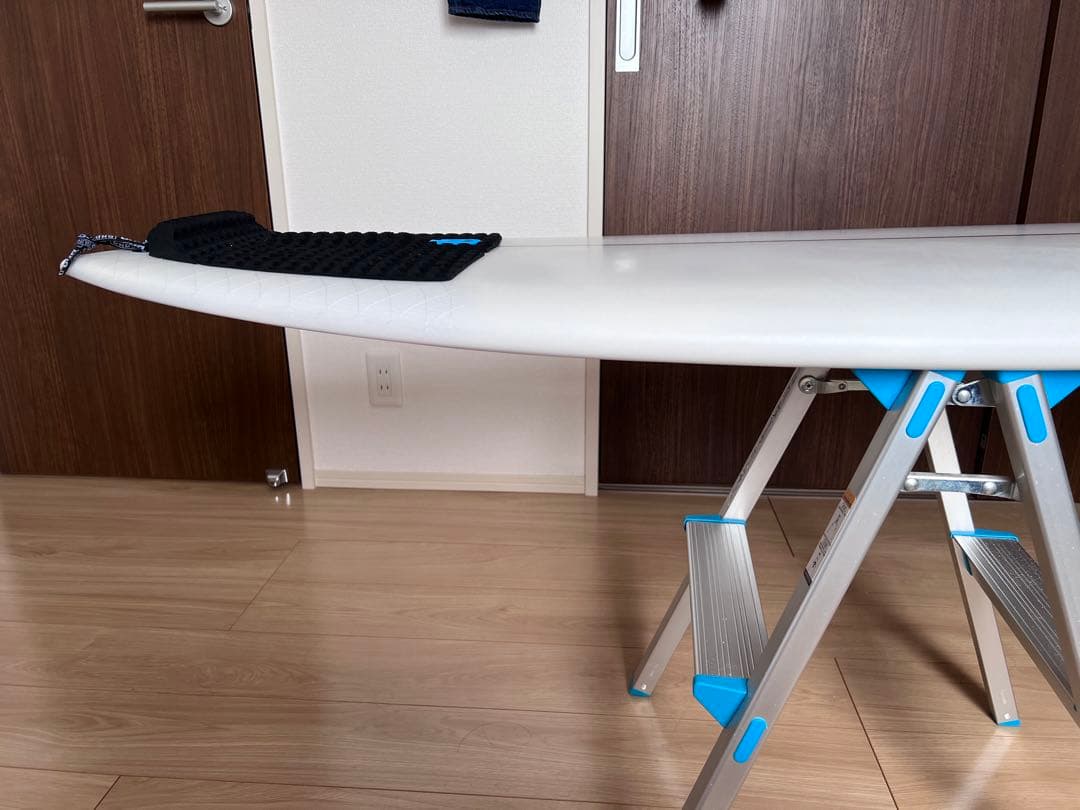 DHD フェニックス スワロー 5'8\" 31.5Lサーフボード　新古品