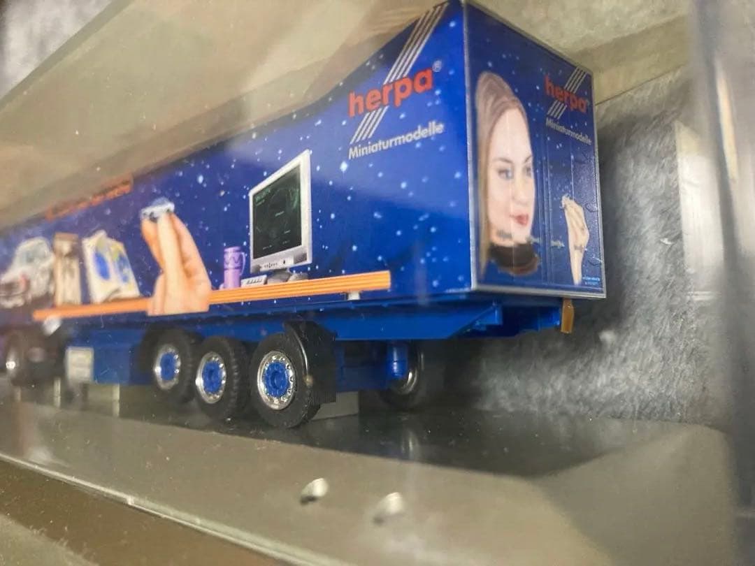 KEYENCE キーエンス　トレーラー ラジコン　デスクランナー　訳あり