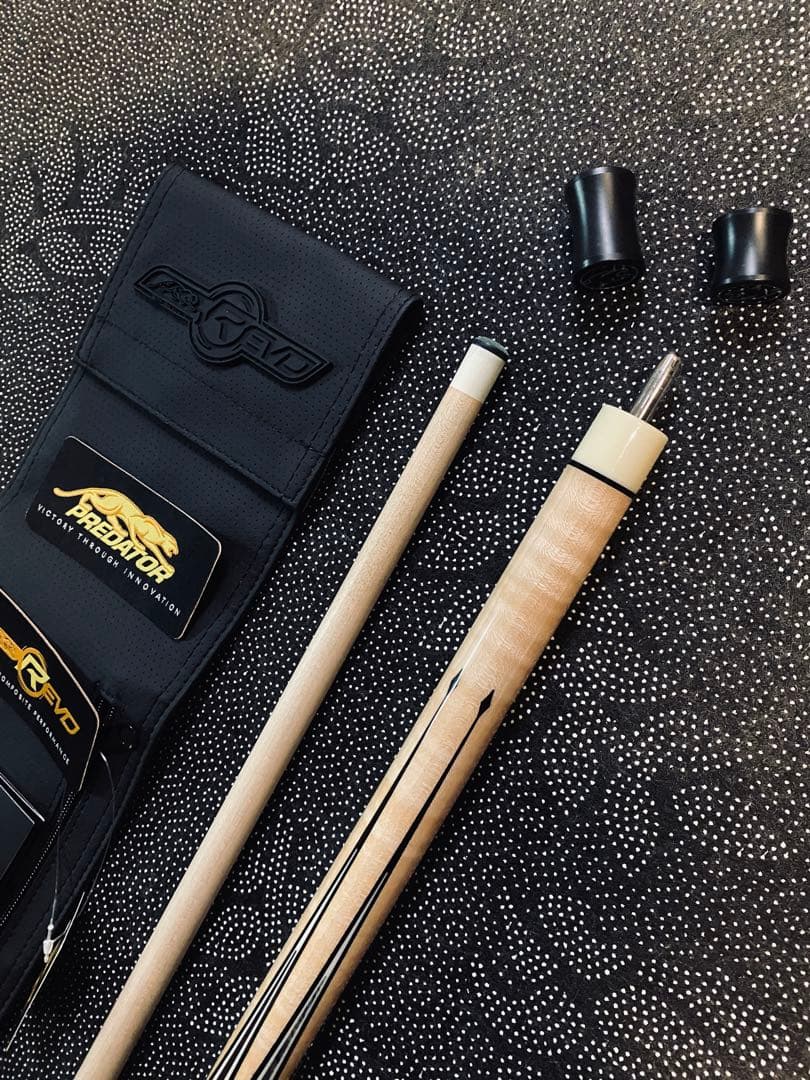 ビリヤードキュー プレデター IKON ◆ EXPRO◆エクステ付属 。。。
