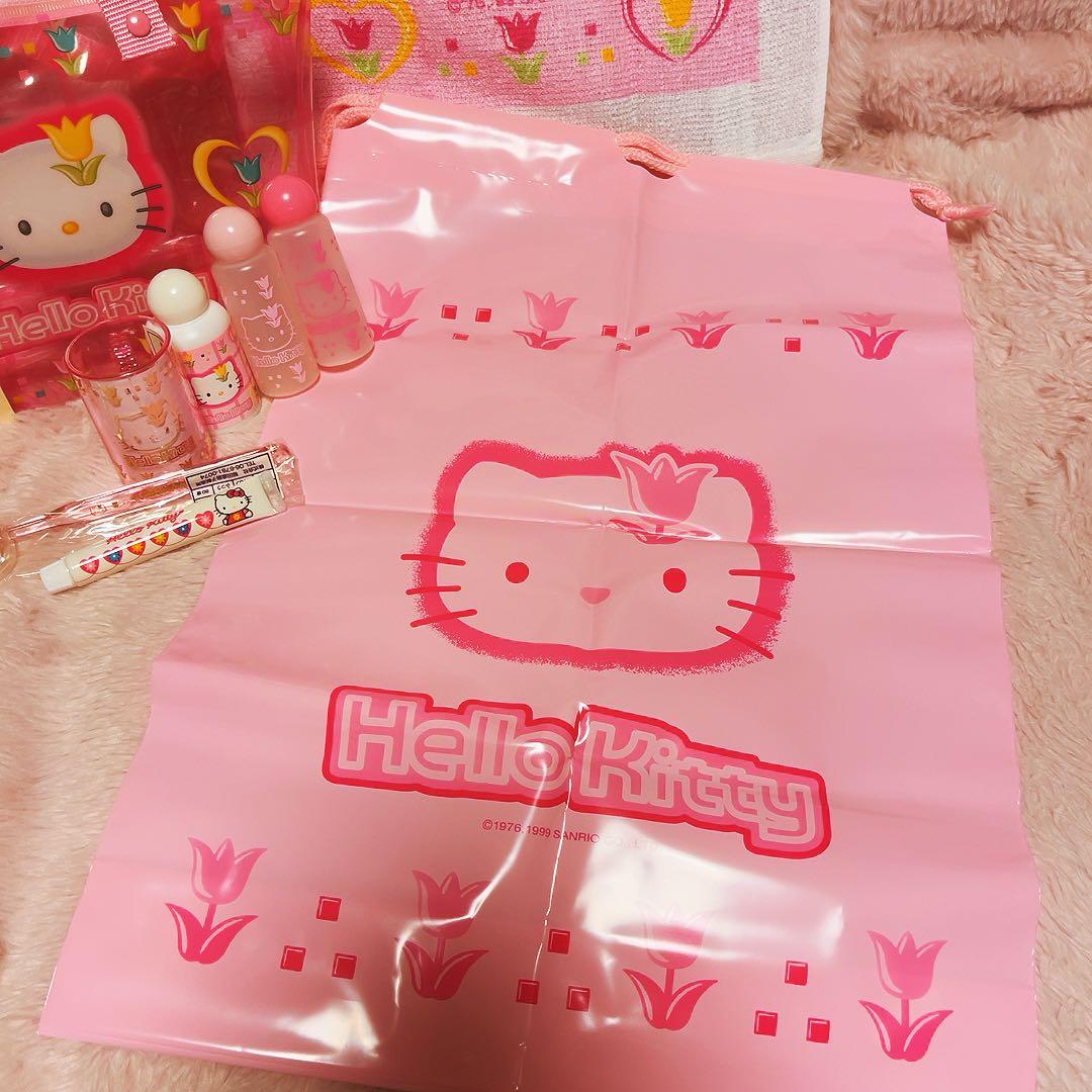 希少レア　ハローキティ　トラベルセット　ビニールバッグ　2000 チューリップ