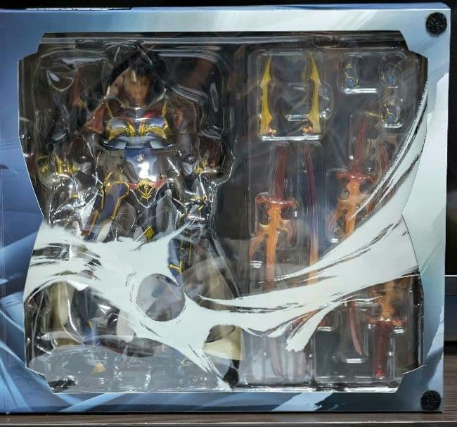 ファイナルファンタジー PLAY ARTS改 ヒーロー オブ ライト