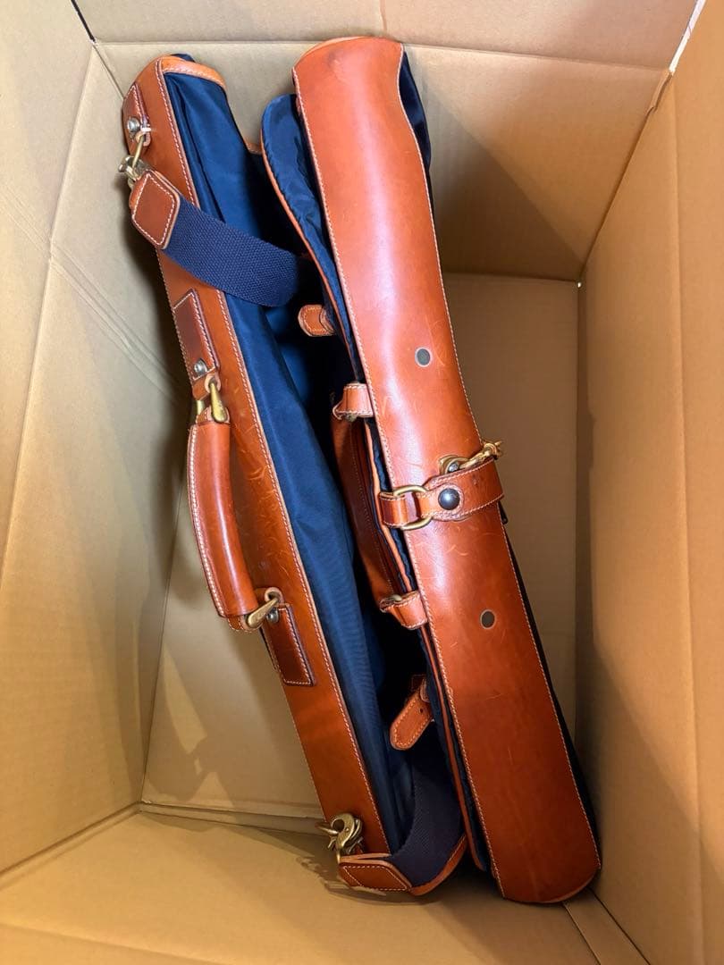 メルカリ市割中！フェリージ Felisi ナイロン ガーメントバッグ