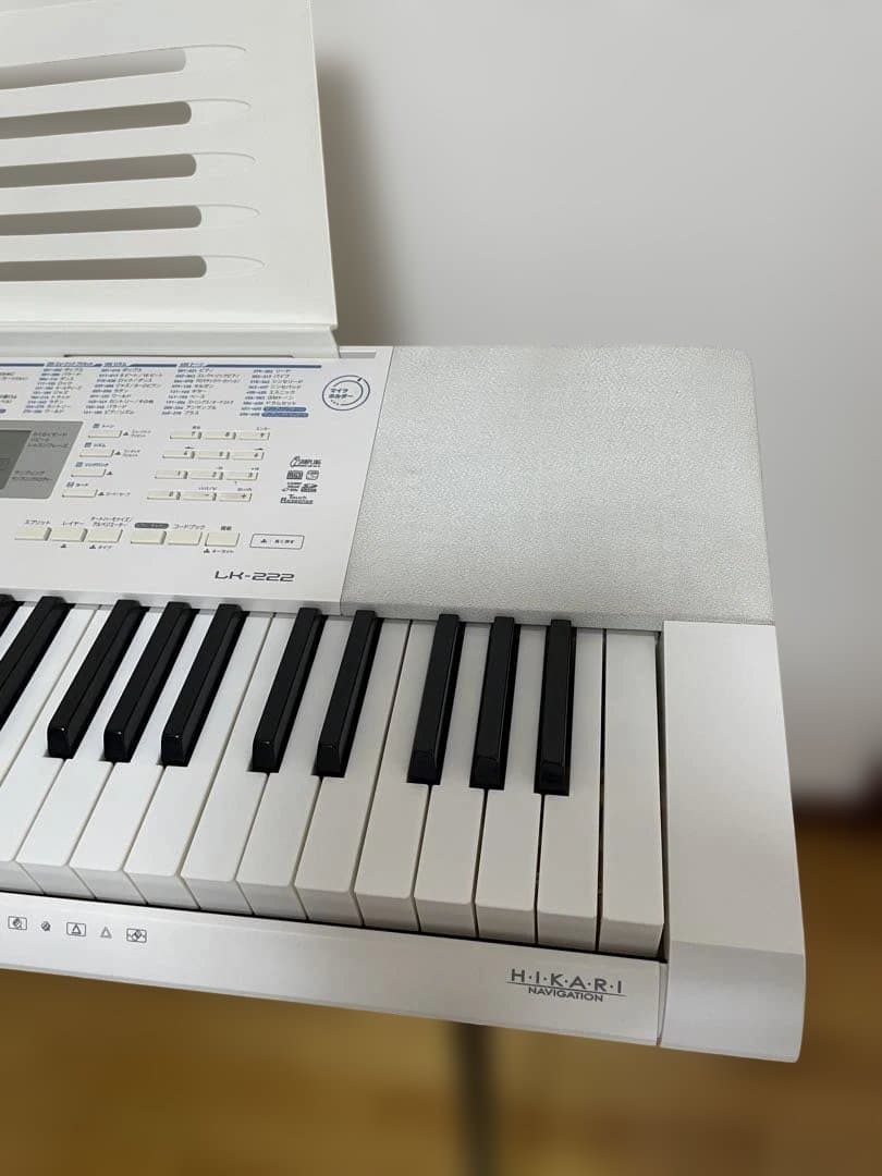 CASIOカシオ 光ナビゲーションキーボード 61鍵 LK-222 スタンド付