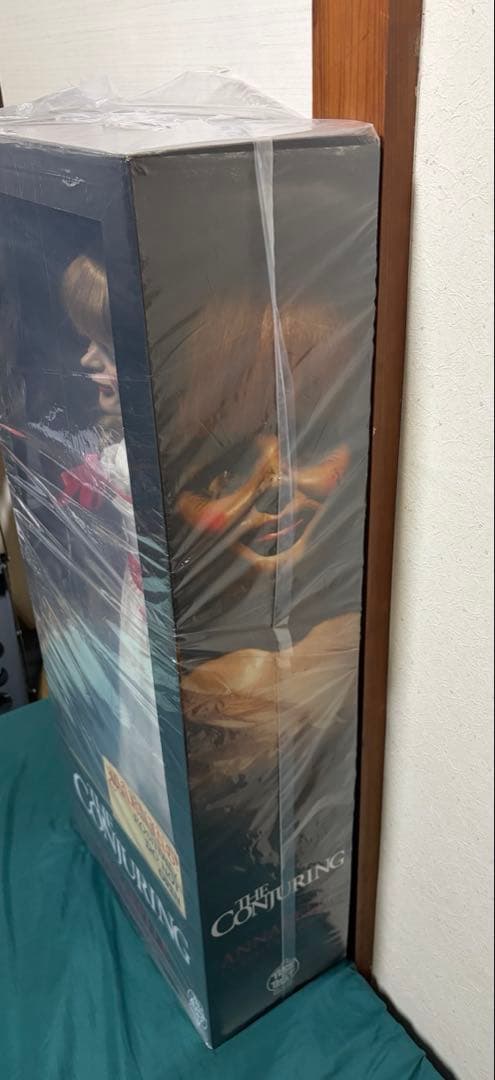 死霊館　アナベル人形　等身大　プロップ　レプリカ