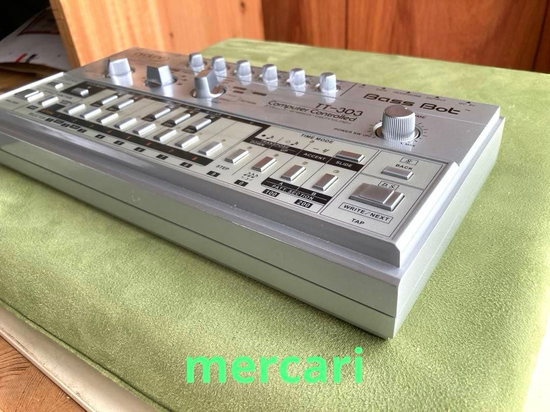 Cyclone Analogic Bass Bot TT-303 mk1 美品