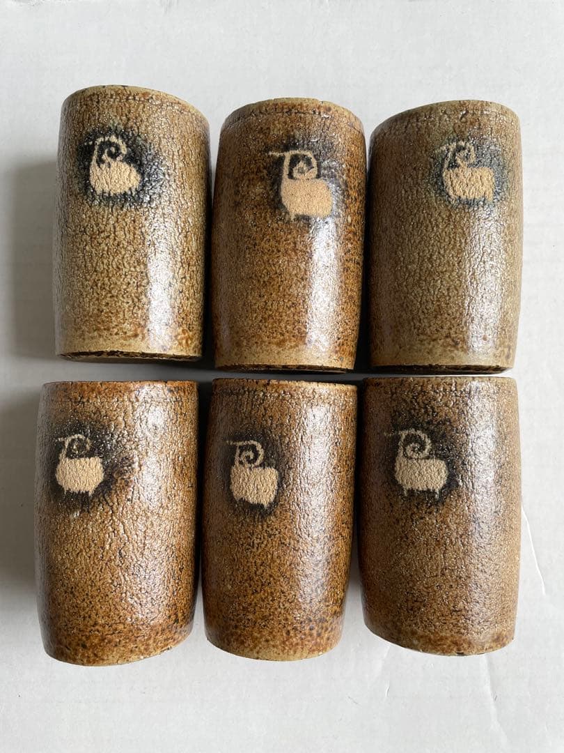 河本五郎　灰釉羊紋　汲出碗　6客揃い