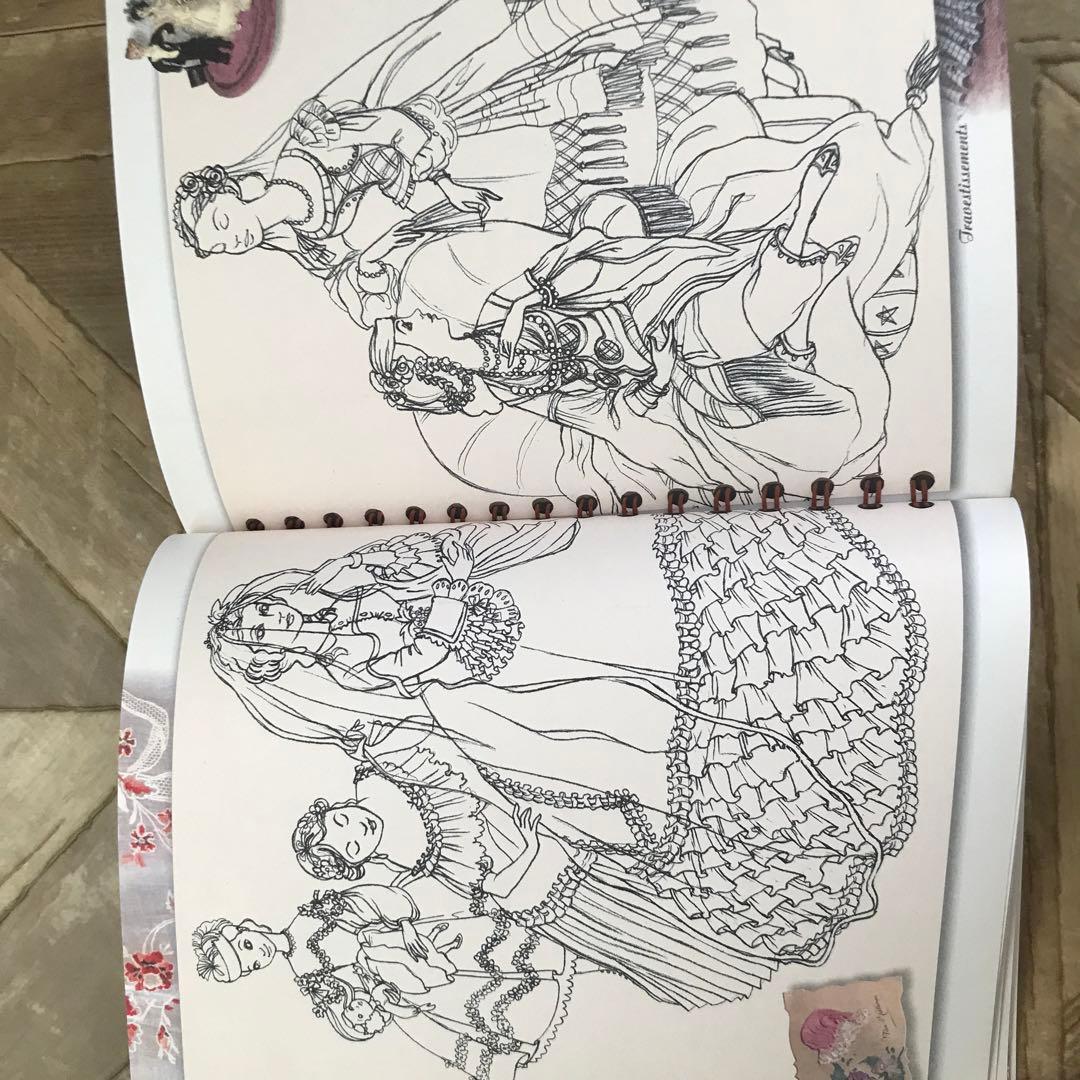 フランス　パリJe colorie 塗り絵 ベルサイユ宮殿　ドレス