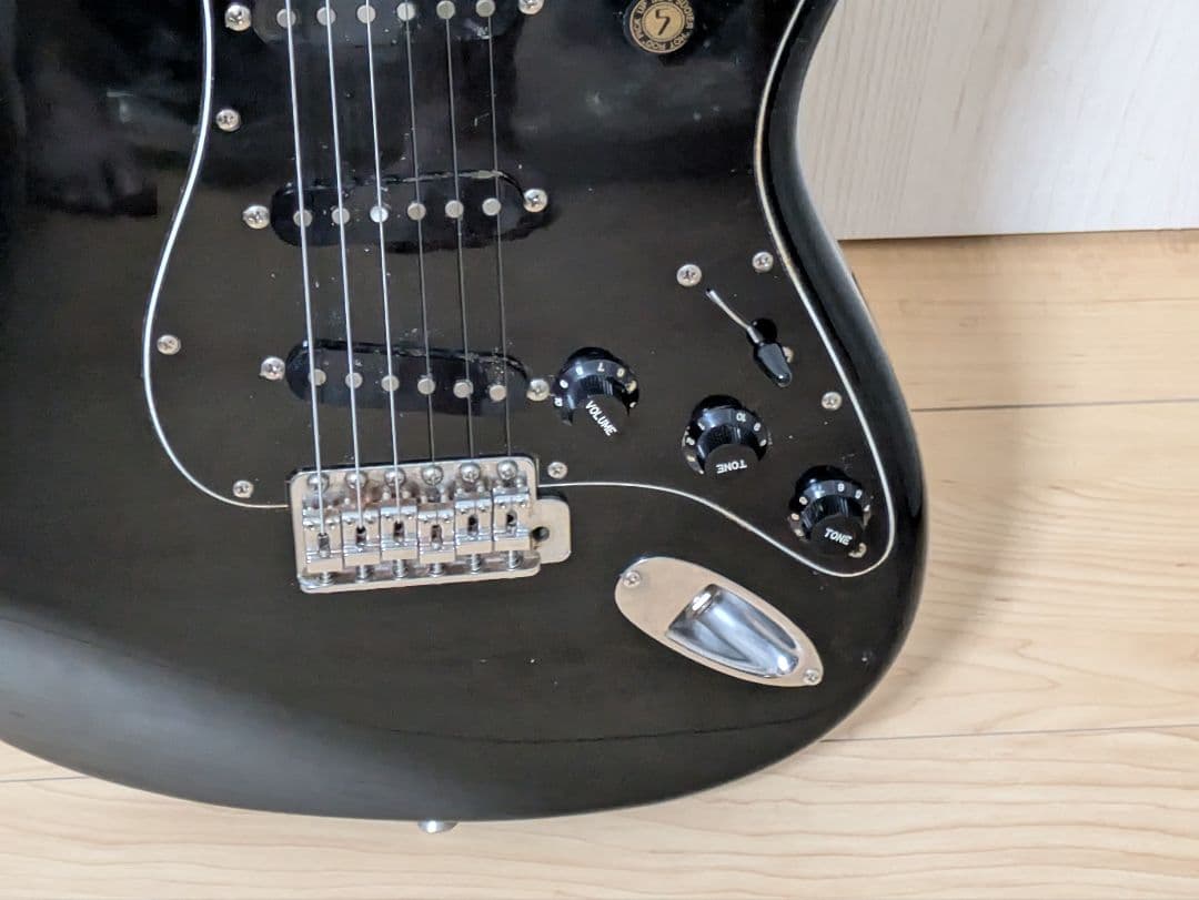 Squier Stratocaster ブラック　ソフトケース付　フェンダー