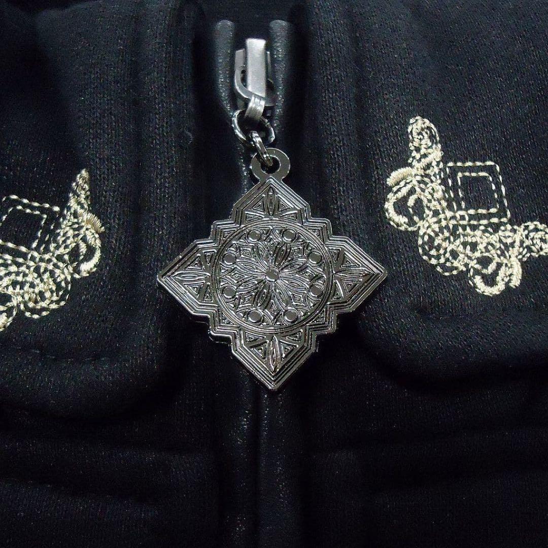 ファイナルファンタジー 15 ルシスの紋章 パーカー スクエニカフェ 限定