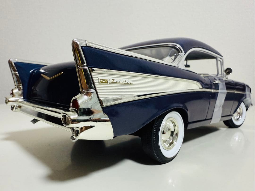 アーテル/'57 Chevyシボレー BelAirベルエア アメグラ 1/18