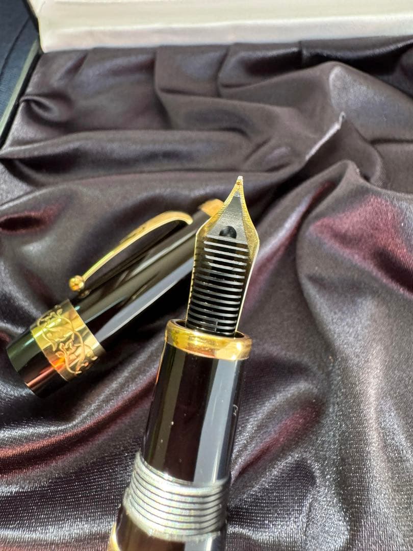 筆記具 patron Francois I LE 4810 F nib