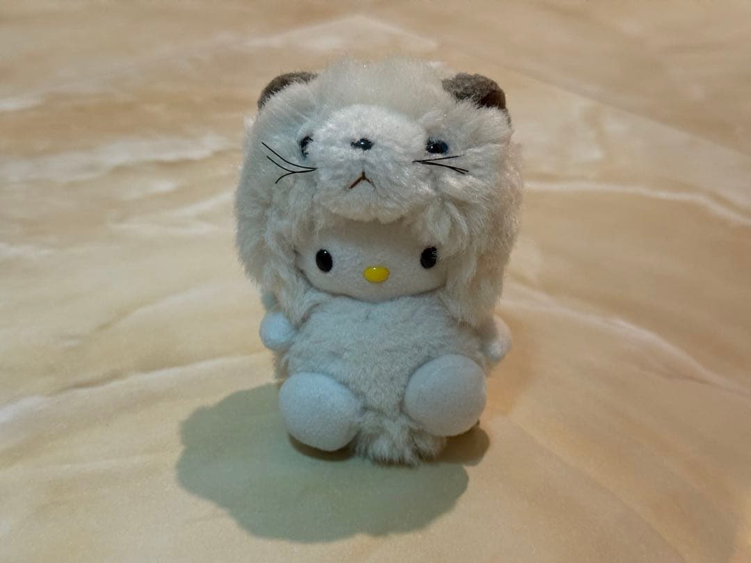 【ハローキティ】2002年製 ハローキティのしっぽ倶楽部 キーホルダー 冬季限定