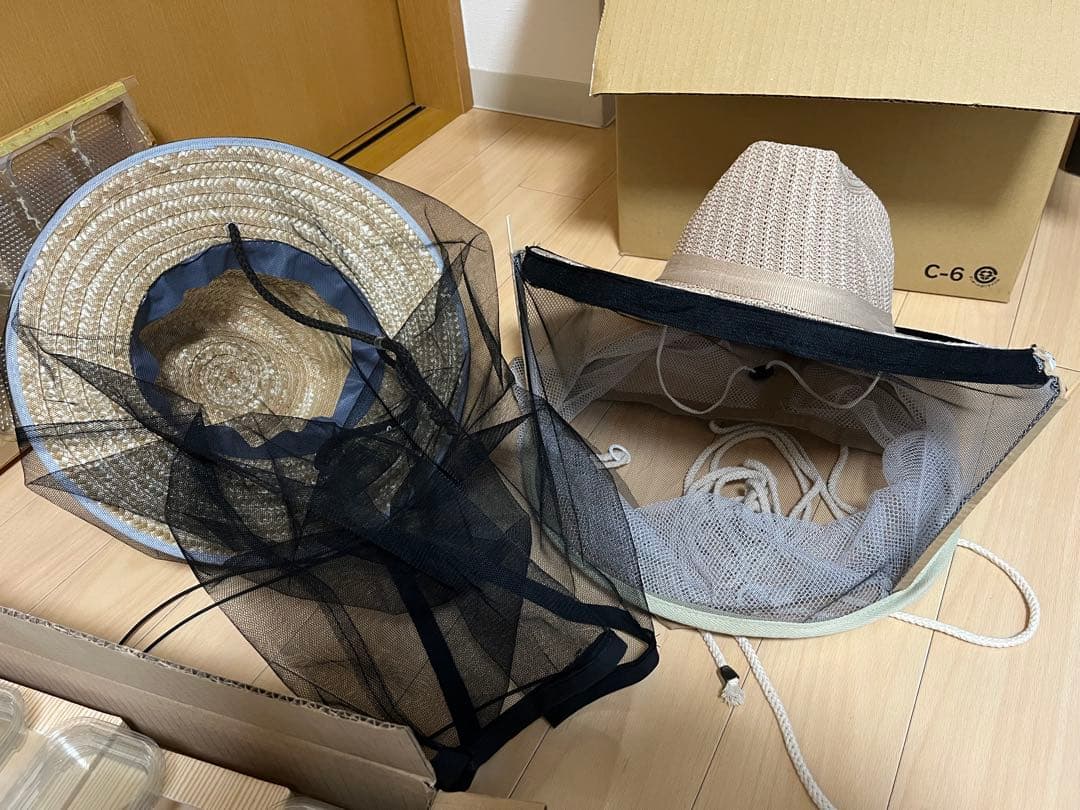 巣蜜（コムハニー ）専用巣枠2セット&養蜂面布APIアピ熊谷養蜂16000円相当