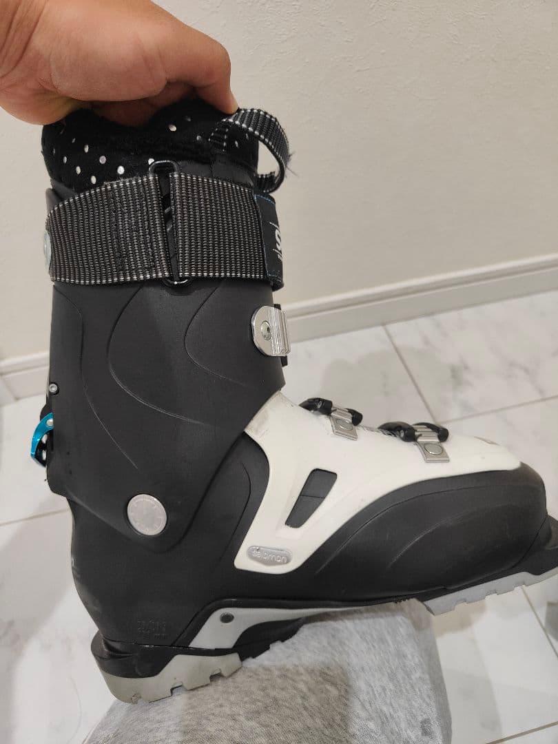 SALOMON QUEST ACCESS CRUISE スキーブーツ　良品☆