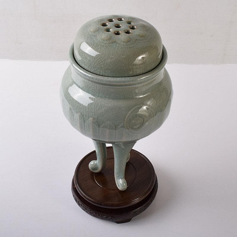 中国　徐朝興　徐凌　龍泉青磁　三ツ足蓋香炉　唐木台・証明書・箱付　V　7769C