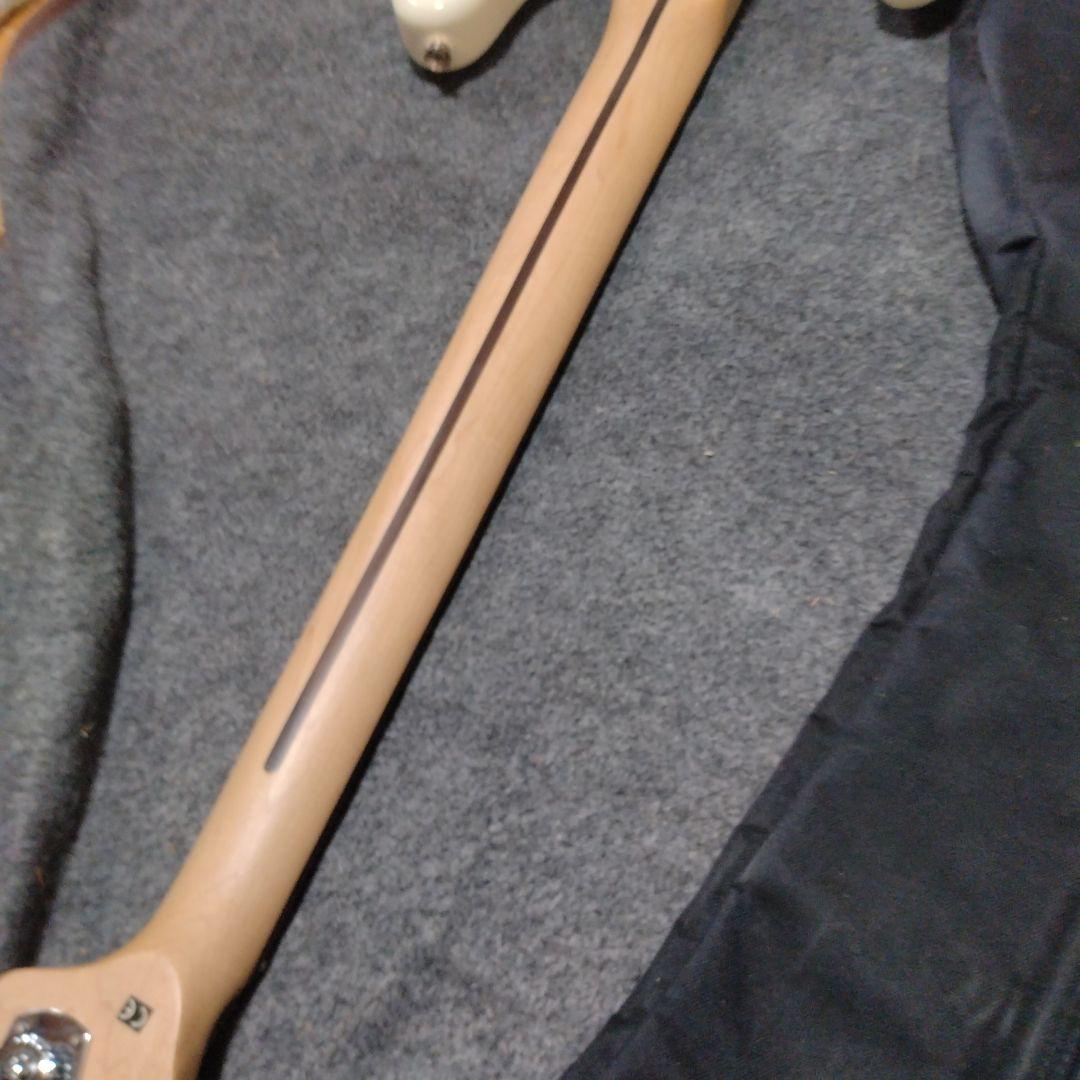 ベース Squier Vintage Modified Precision Bass