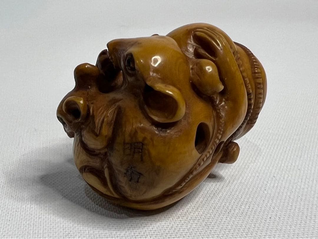 根付【河原明秀作】鼠のむれ ヤシャ染 天然素材 超絶技巧 高円宮コレクション