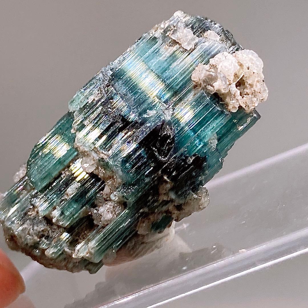 プ*ト様 トルマリン　原石　鉱物標本　200