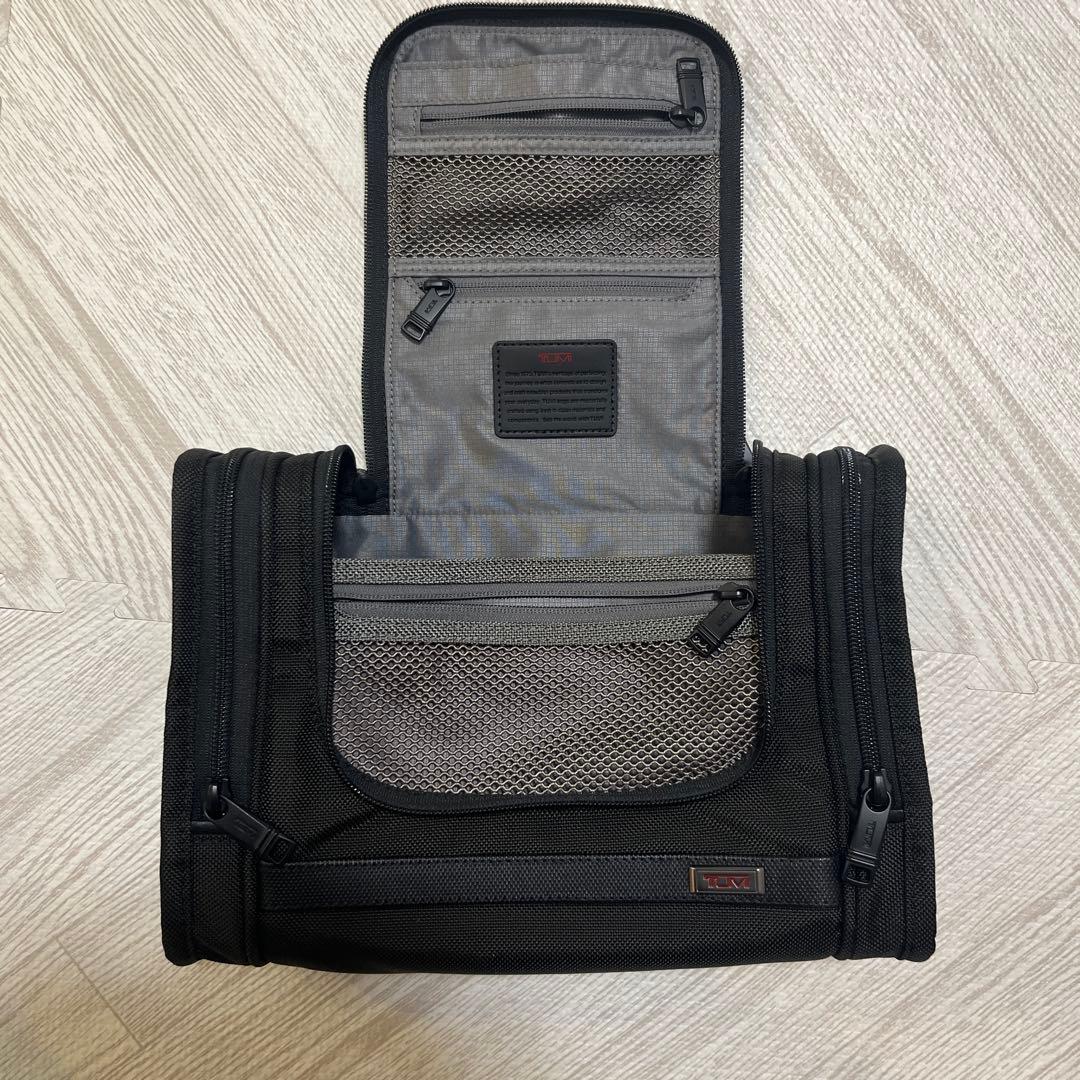 TUMI トラベルポーチ