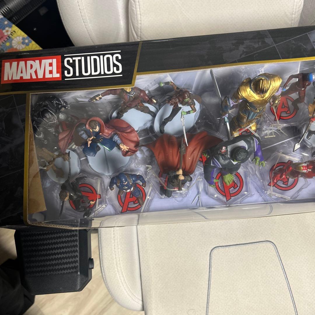 MARVEL STUDIOS メガフィギュアセット
