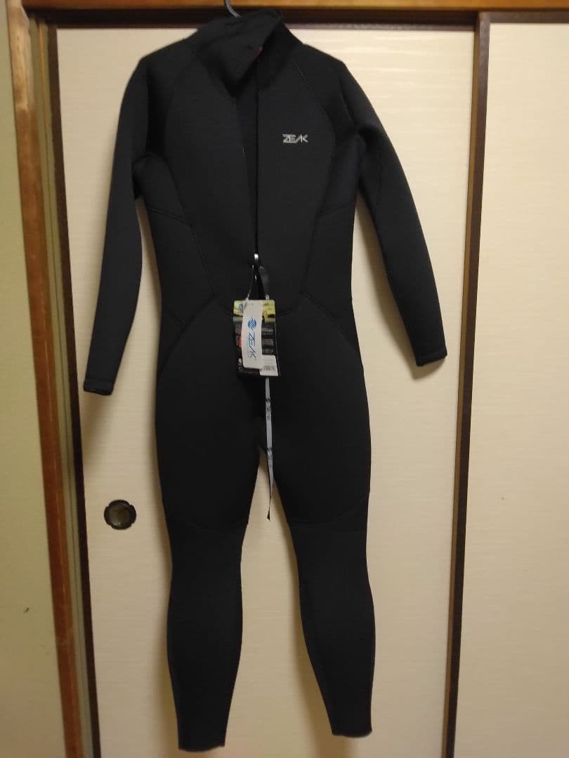 新品 ZELK セミドライウェットスーツ バックジップ