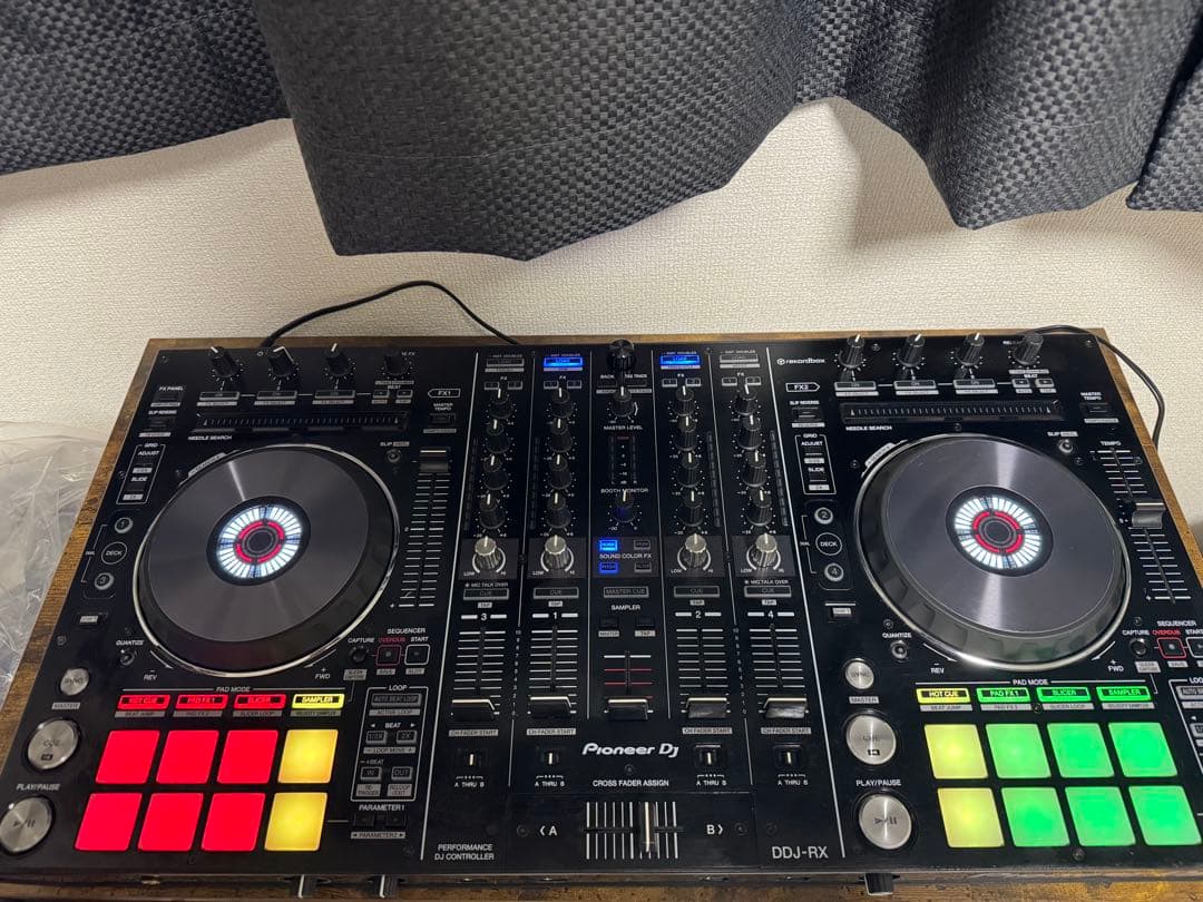 Pioneer DJ DDJ-RX DJコントローラー