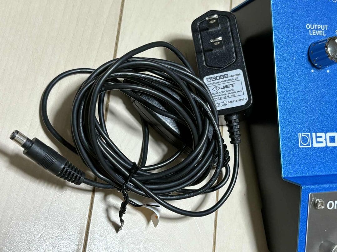 BOSS SY-300 ギターシンセサイザー