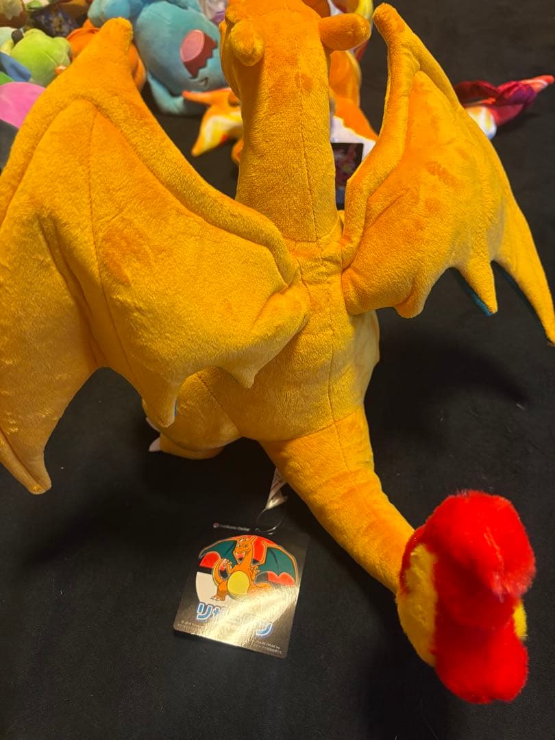 ポケモンセンター限定　リザードン　キョダイマックスリザードン ぬいぐるみタグ付き