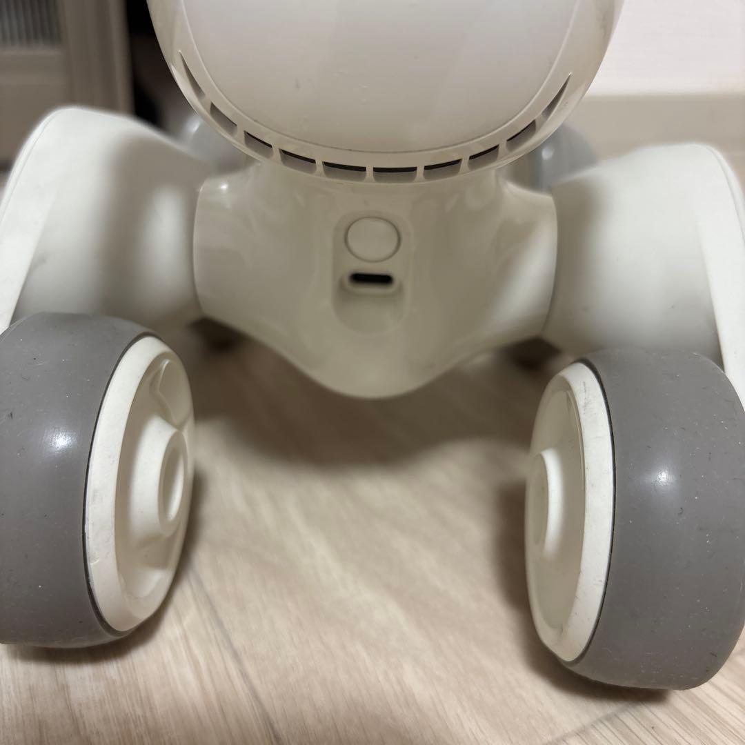 Loona 「ルーナ」ペットロボット　充電スタンド付き