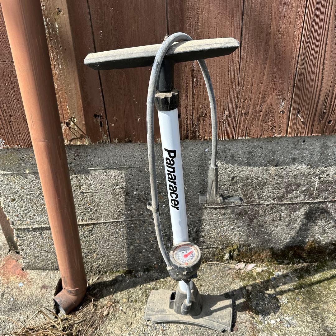 ジャンク品GIANTESCAPE緑色ロードバイク愛知県限定空気入れヘルメット付き