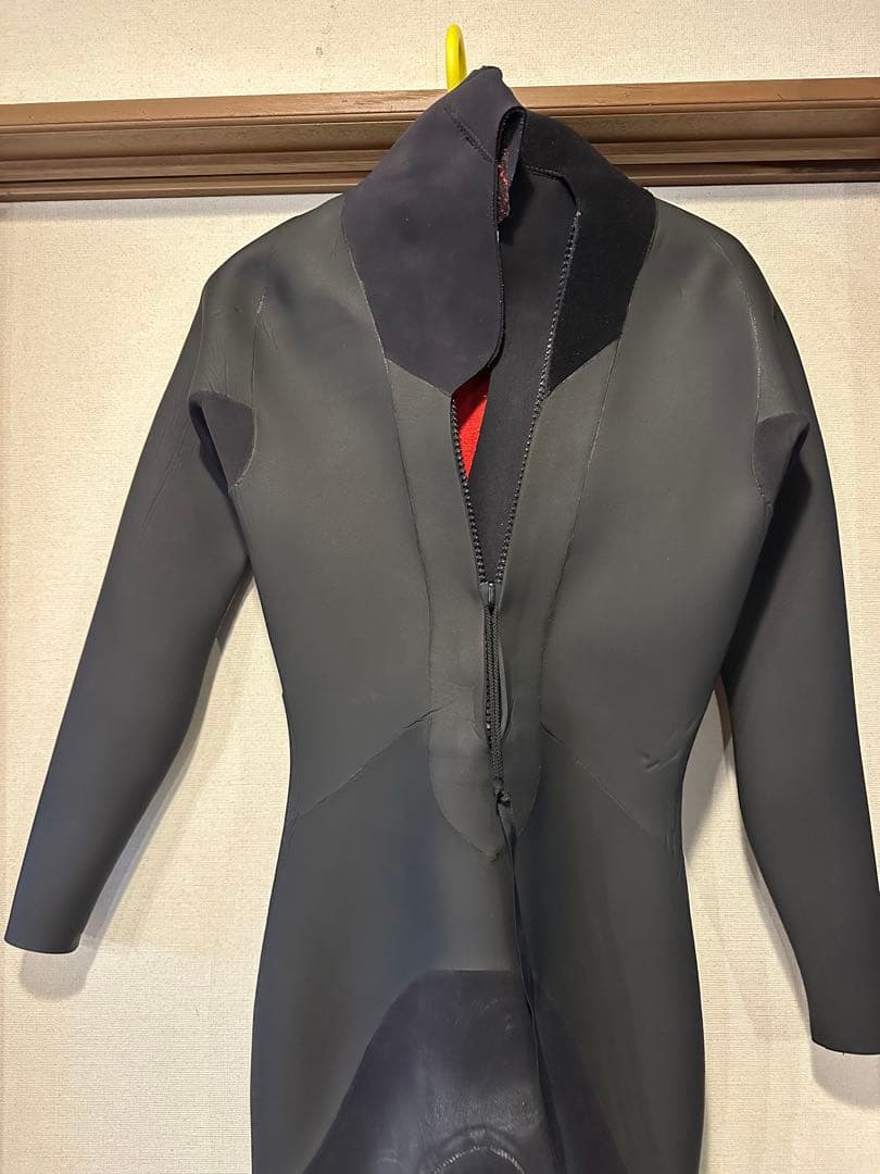 AXXEclassicレディースセミドライウェットスーツ