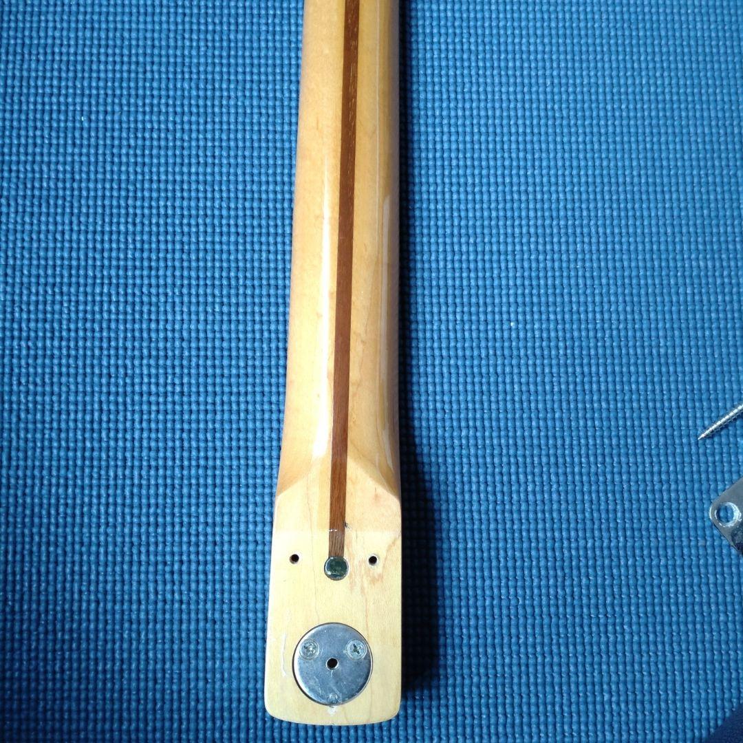 フェルナンデス バーニー カスタム ネック