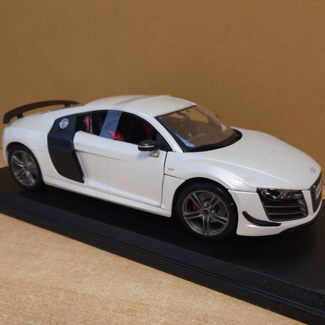 1/18 アウディ Audi R8 GT ホワイト マイスト製 ダイキャスト製