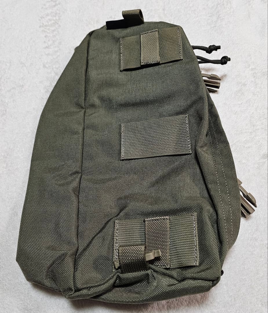 FLYYE MOLLE AIII Backpack RG 容量拡張サブバッグ付き