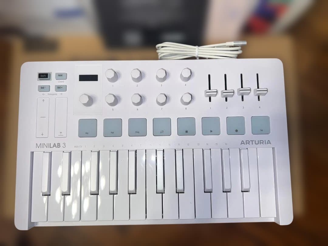 _MiniLab 3 Alpine White （入手困難 + ほぼ新品）